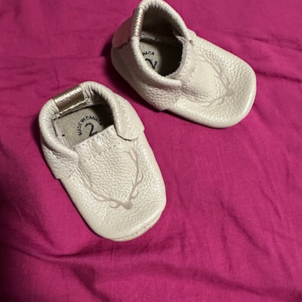Von Bon Mini Mocs size 2